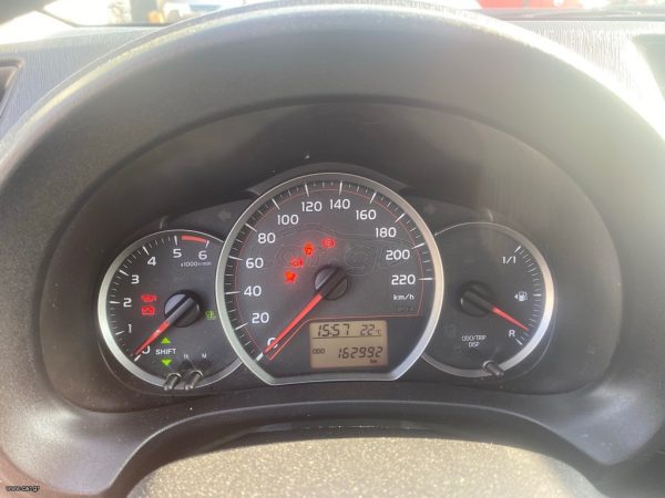 Toyota Yaris 2012 - Image 2
